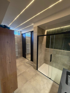 Photo de galerie - Rénovation complète de salle de bains