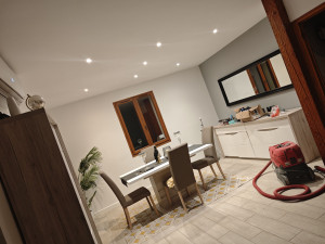 Photo de galerie - Réalisation du plafond en placo pour la pose des spots ou plafond 