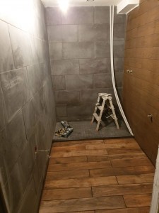 Photo réalisation - Bricolage - Petits travaux - Vivance (shimwa Vivance) - Dijon (Sacre Coeur) : Salle de bain+ fabrication d'un meuble de la salle de bain avec un plan de travail