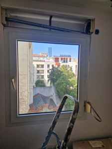 Photo de galerie - Motorisation d'un volet roulant a sangle.