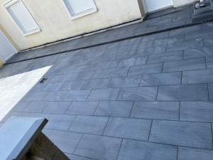 Photo de galerie - Pose de parquet à l’extérieur d’une maison 