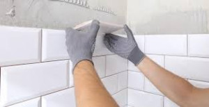 Photo de galerie - Pose carrelage, faience, joint, tomettes, margelles piscines, découpe,