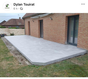 Photo de galerie - Pose de carrelage sur une terrasse extérieure
