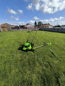 Photo de galerie - Tonte de pelouse - Débroussaillage