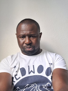 Photo de galerie - Montage des meubles  et  démontage aussi   bon bricole   je suis disponible  à tout  vos services   