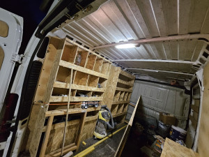Photo de galerie - Realisation aménagement de camion en OSB