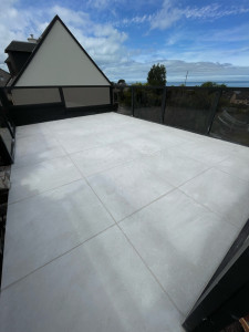 Photo de galerie - Terrasse 30m2 , Carrelage 1mx1m