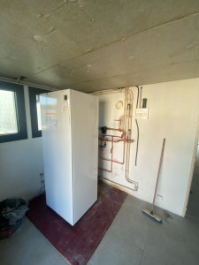 Photo de galerie - Installation d’une pompe à chaleur Atlantic avec modification hydraulique pour desservir vos besoin d’eau chaude et de chauffage