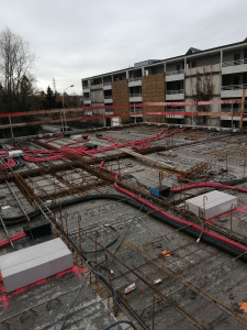 Photo de galerie - On a vue ensembles, d'après vous ces quoi ?
Encore des boîte et des gaine et sous la pluie, quel journée de mer...., oups, sorry ^