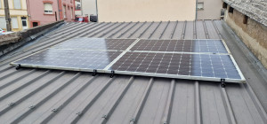 Photo de galerie - Installation photovoltaïque pour garage autonome 