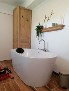 Photo de galerie - Salle de bain, Fabrication d'un meuble sur mesure. 