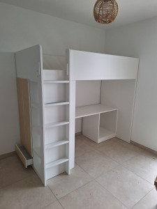 Photo de galerie - Lit avec bureau 
