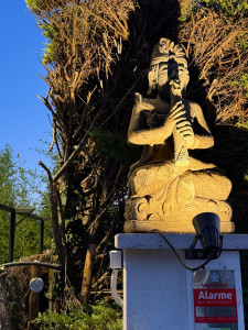 Photo de galerie - éclairage statue extérieur 