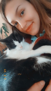 Photo de galerie - J'adore passer du temps avec les animaux, jouer leur faire des câlins et s'occuper d'eux 