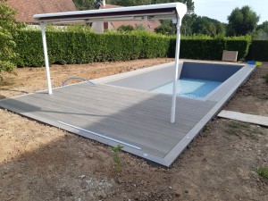 Photo de galerie - Realisation terrasse composite bois dune piscine

