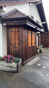 Photo de galerie - Ponçage et lasure