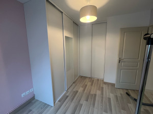 Photo de galerie - Dressing sur mesure, sous pente 