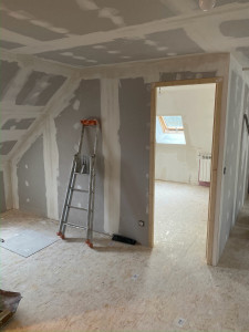 Photo de galerie - Installation de cloison et plafond en BA13 dans des combles d’un manoir en Normandie 14