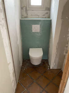 Photo de galerie - Pause d’un toilette suspendu