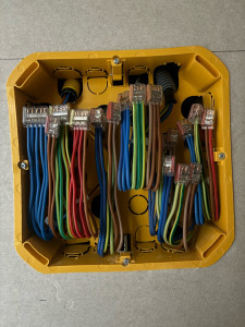 Photo de galerie - Boite de dérivation 