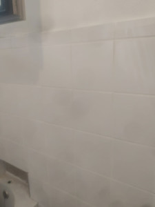 Photo de galerie - Pose des carreaux