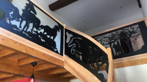 Photo de galerie - Magnifique garde-corps sur mesure et personnaliser par le client 
découpe laser peinture époxy création soudure & Design