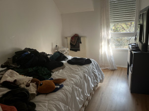 Photo de galerie - Chambre avant nettoyage 