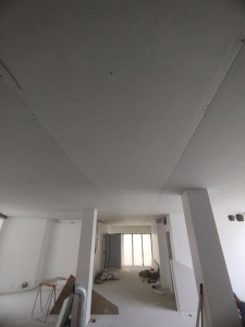 Photo de galerie - Un fond plafond avec isolation dans le 19 ème arrondissement 