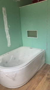 Photo de galerie - Petite salle de bain avec une petite niche 