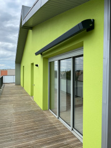 Photo de galerie - Façade remise en peinture après un sinistre 