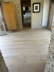 Photo de galerie - Parquet collé en plein