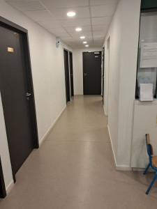 Photo de galerie - Peinture dans un cabinet médecin
