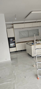 Photo de galerie - Montage complet de meubles en kit (cuisine, meubles hauts et bas, colonnes, électroménager encastré).
Travail soigné, respect des niveaux et des alignements.
Habitué aux chantiers et à l’agencement intérieur.
Intervention rapide, propre et efficace.
