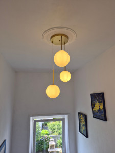 Photo de galerie - Pose de luminaire sur moulure 