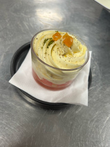 Photo de galerie - Tiramisu au wasabi, pamplemousse et agrumes confit pointe de matcha  