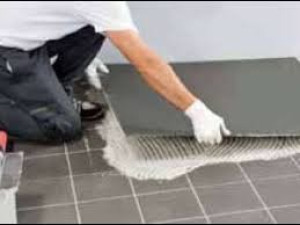 Photo de galerie - Pose carrelage toutes tailles et tous tyoes, joints epoxy, faience, tomette,  zellige, ratissage, réagréage, carrelage piscine, salle de bain, crédences, wc, cuisine