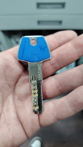 Photo de galerie - Clé point/ Plat 