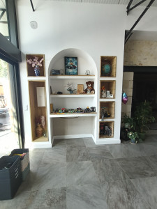 Photo de galerie - Création d'une bibliothèque en plaque de plâtre 
