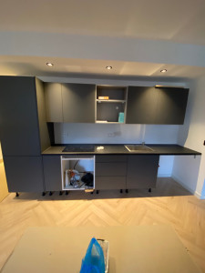 Photo de galerie - Montage & pose d'une cuisine équipée.