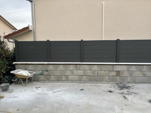 Photo de galerie - Mur de clôture avec clostra