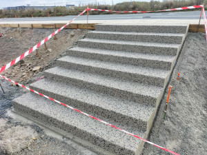 Photo de galerie - Coffrage et coulage d' un escalier 100% désactiver 