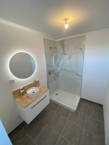 Photo de galerie - Rénovation complète d'une salle de bain
