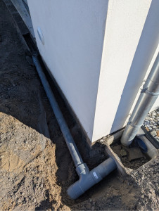 Photo de galerie - Pose de caniveaux et raccordement des eaux pluviales