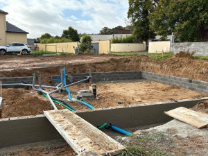 Photo de galerie - Sous-bassement d’une maison ainsi que canalisations 