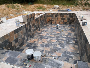 Photo de galerie - Carrelage piscine 
