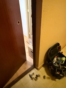 Photo de galerie - Dépose de serrure anglaise 