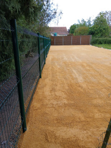 Photo de galerie - Terrain de boules plus clôture