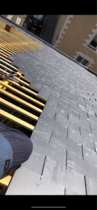 Photo de galerie - Toiture en ardoise naturelle 32x22