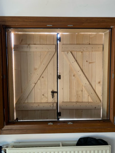 Photo de galerie - Fabrication et pose d’un volet de A à Z 