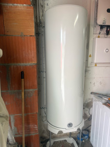 Photo de galerie - Extension de réseaux EFS ECS et installation chauffe eaux 